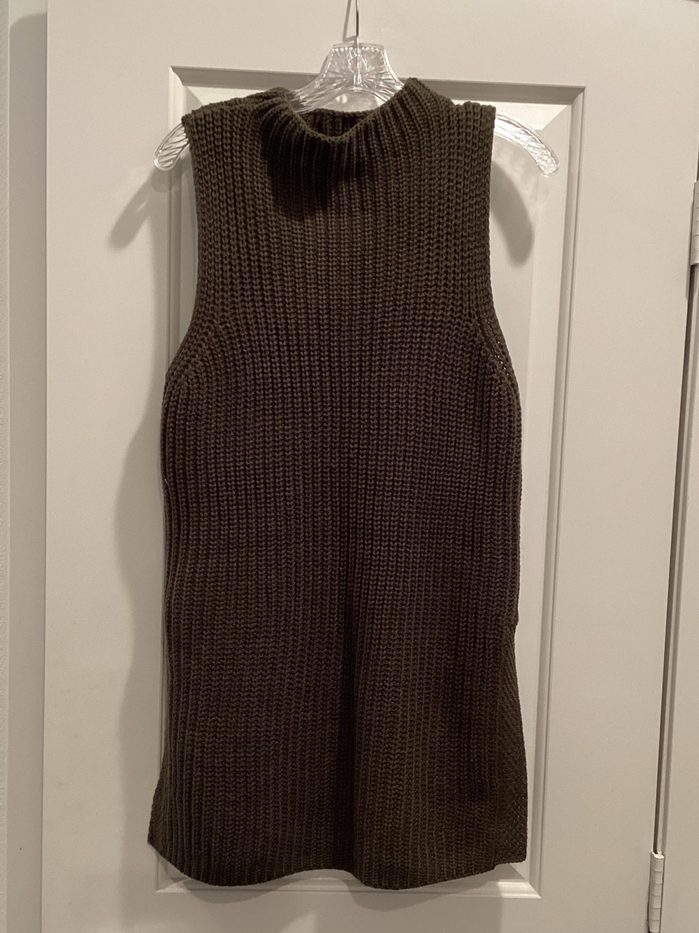 Forever 21 Sleeveless Turtleneck Knit Tunic - Olive Green